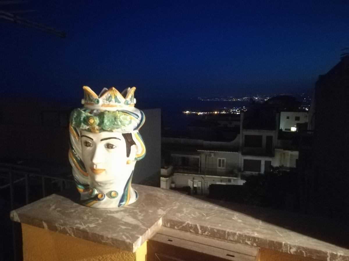 Attico Sole Luna Lägenhet *